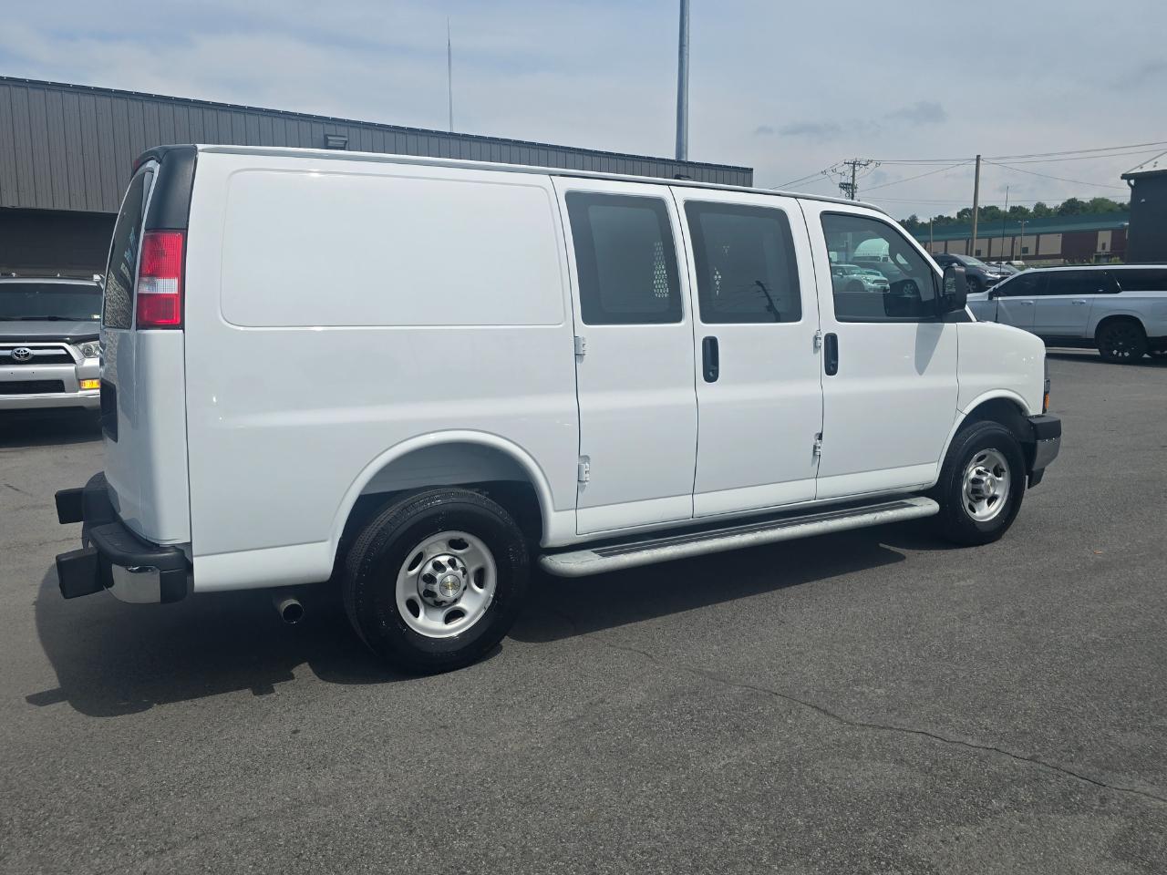 Chevrolet Express Cargo Van  2025