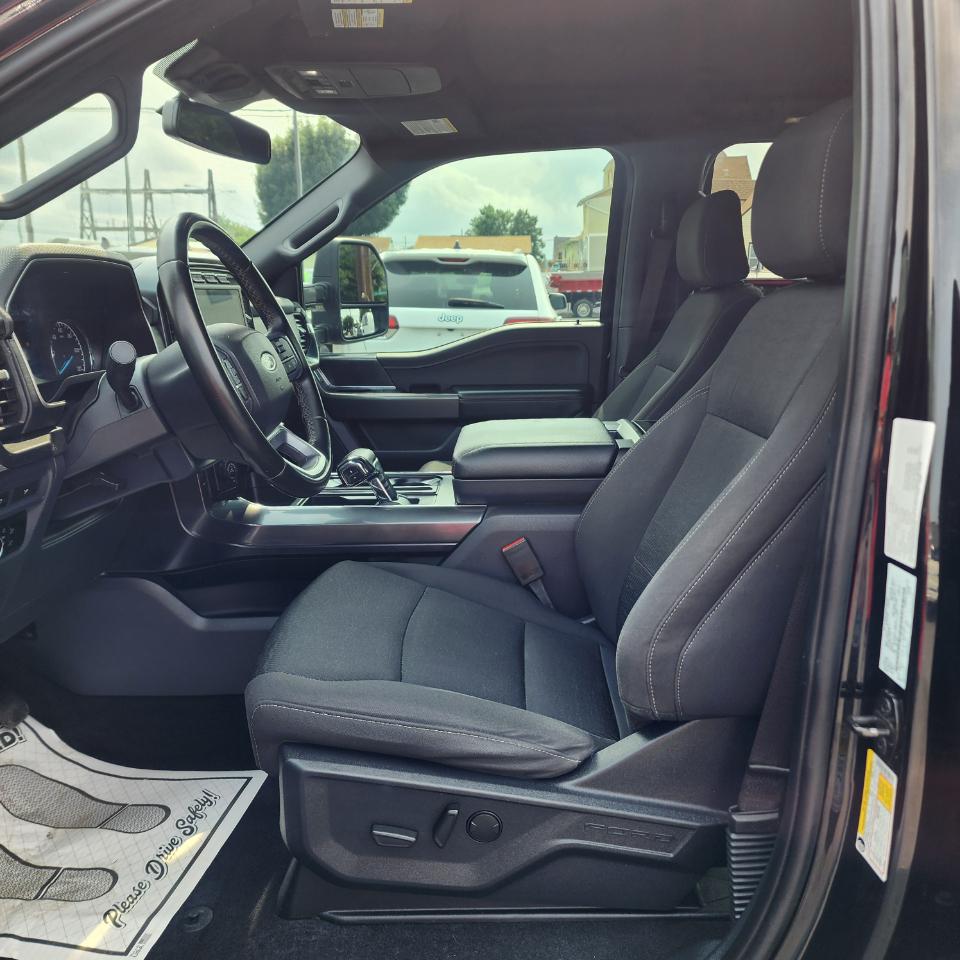 Ford F-150 XLT SuperCrew 4WD 2023