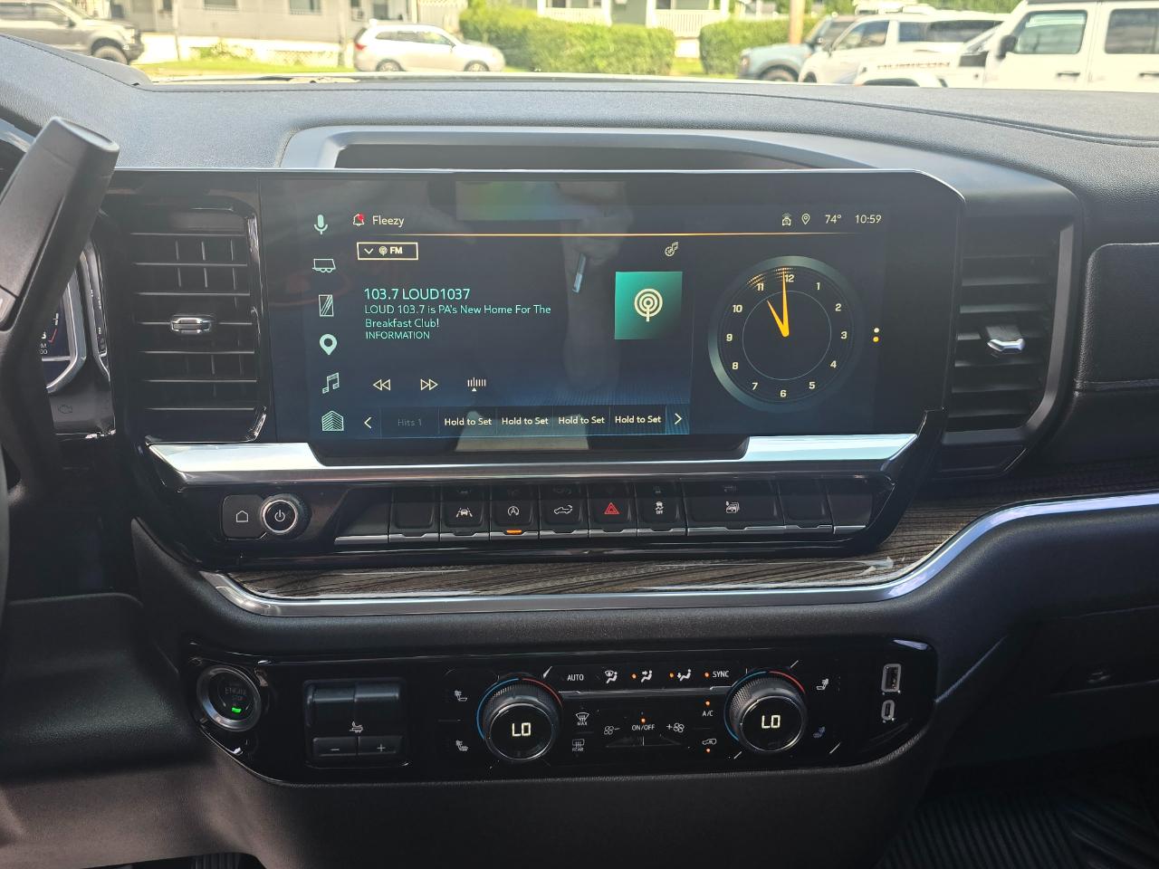 Chevrolet Silverado 1500  2025