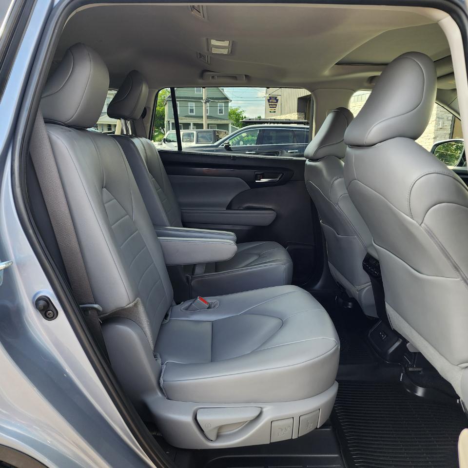 Toyota Highlander  2024