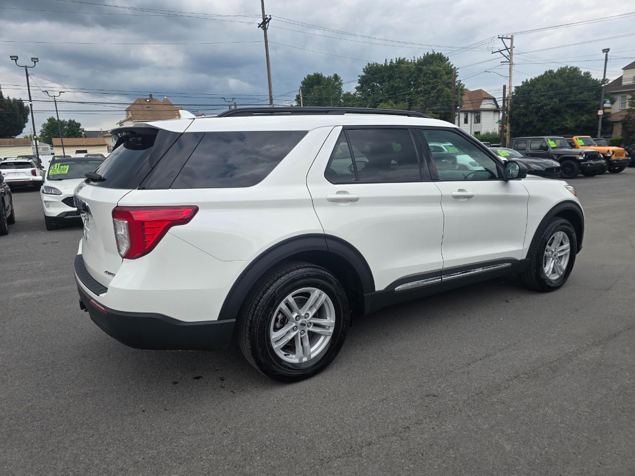 Ford Explorer XLT 4WD 2024