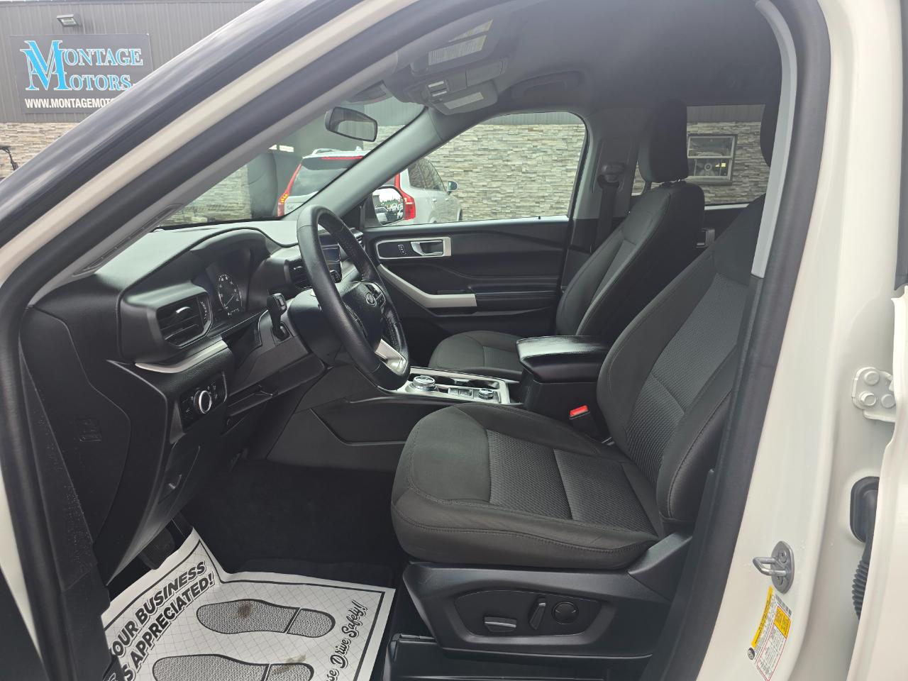 Ford Explorer XLT 4WD 2024
