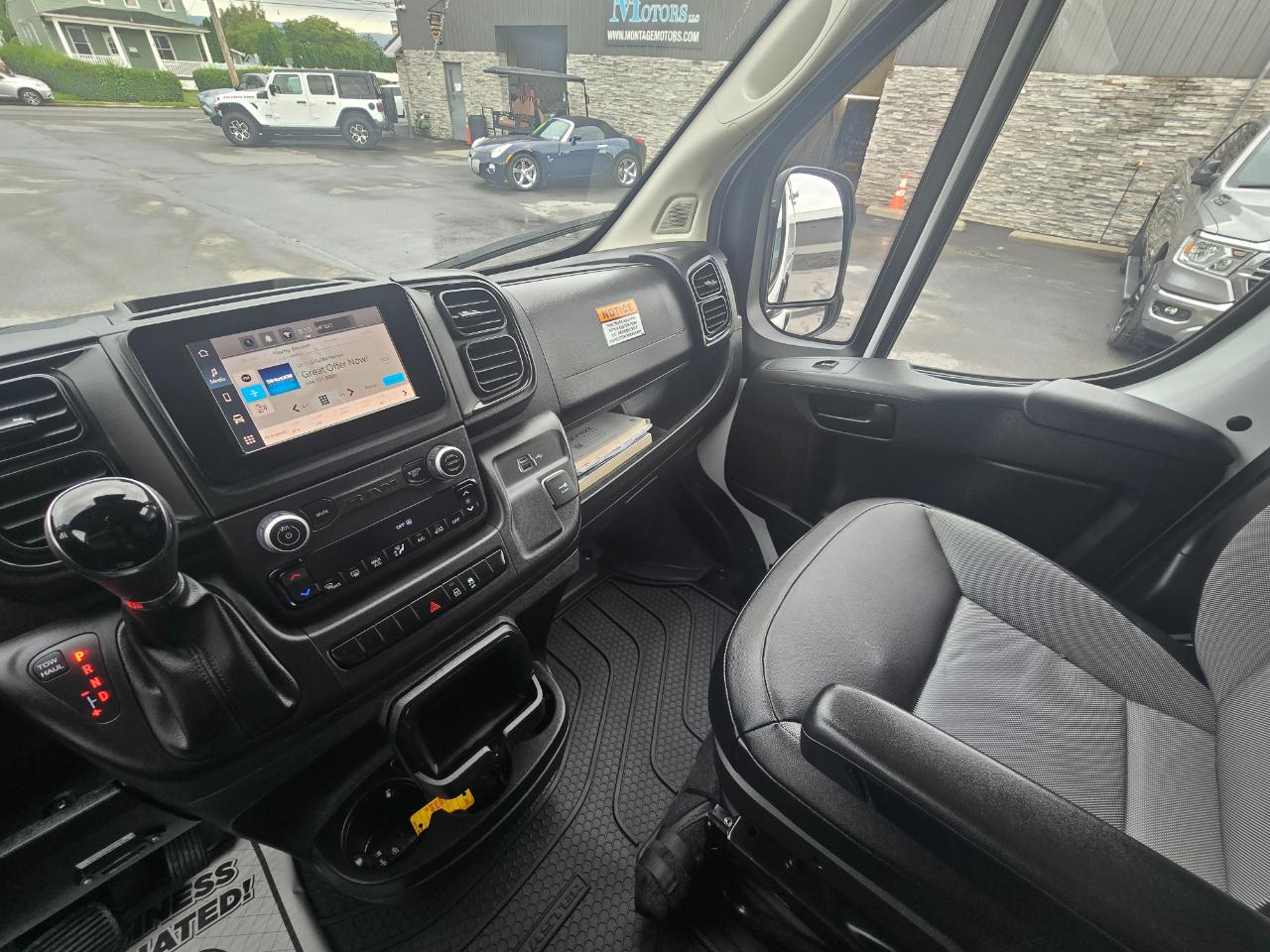 RAM ProMaster Cargo Van 3500 Low Roof 136" WB 2023