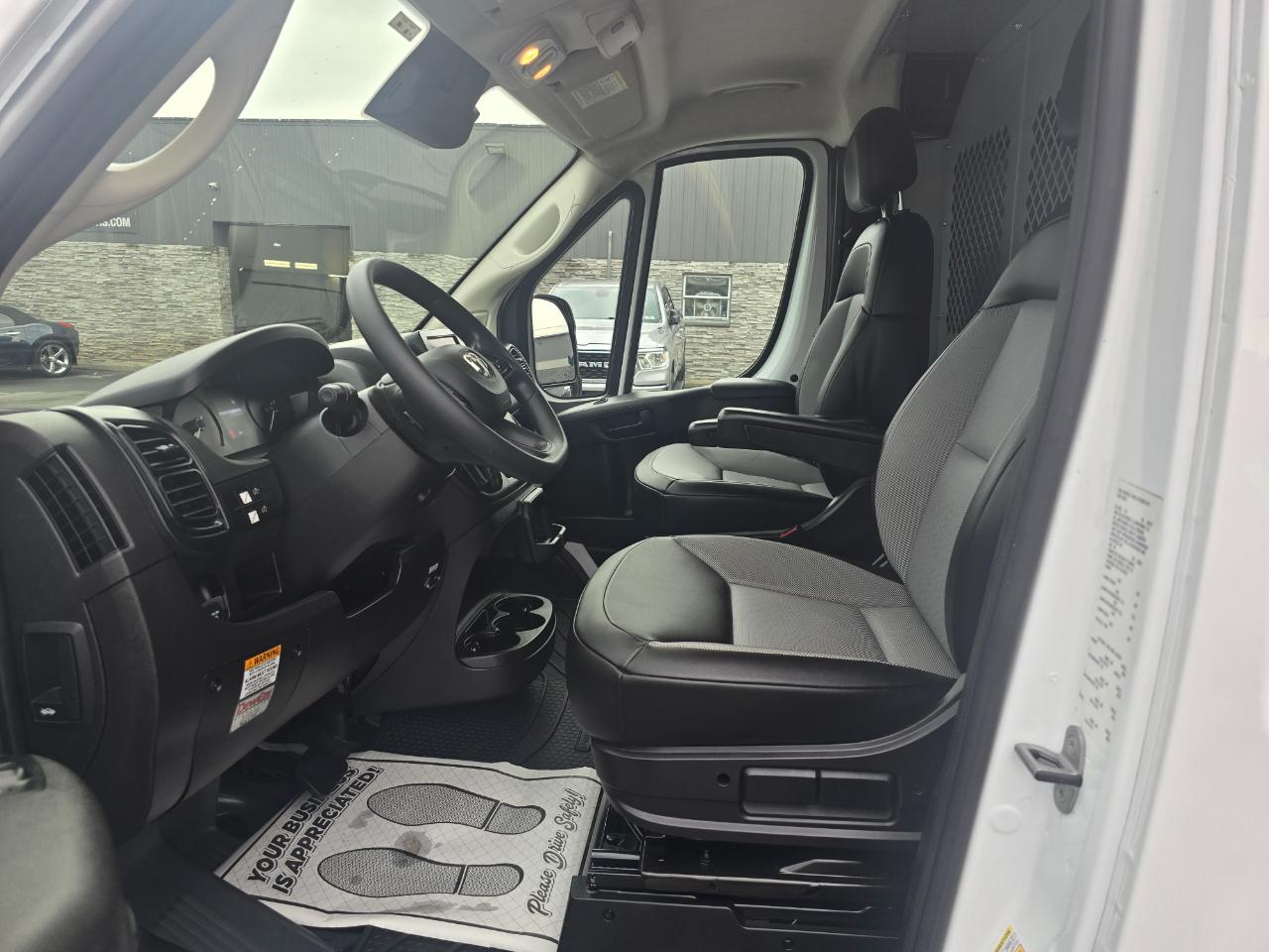 RAM ProMaster Cargo Van 3500 Low Roof 136" WB 2023