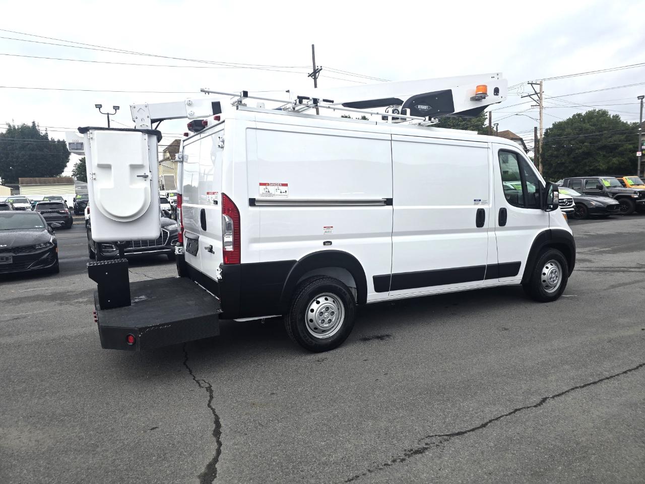 RAM ProMaster Cargo Van 3500 Low Roof 136" WB 2023
