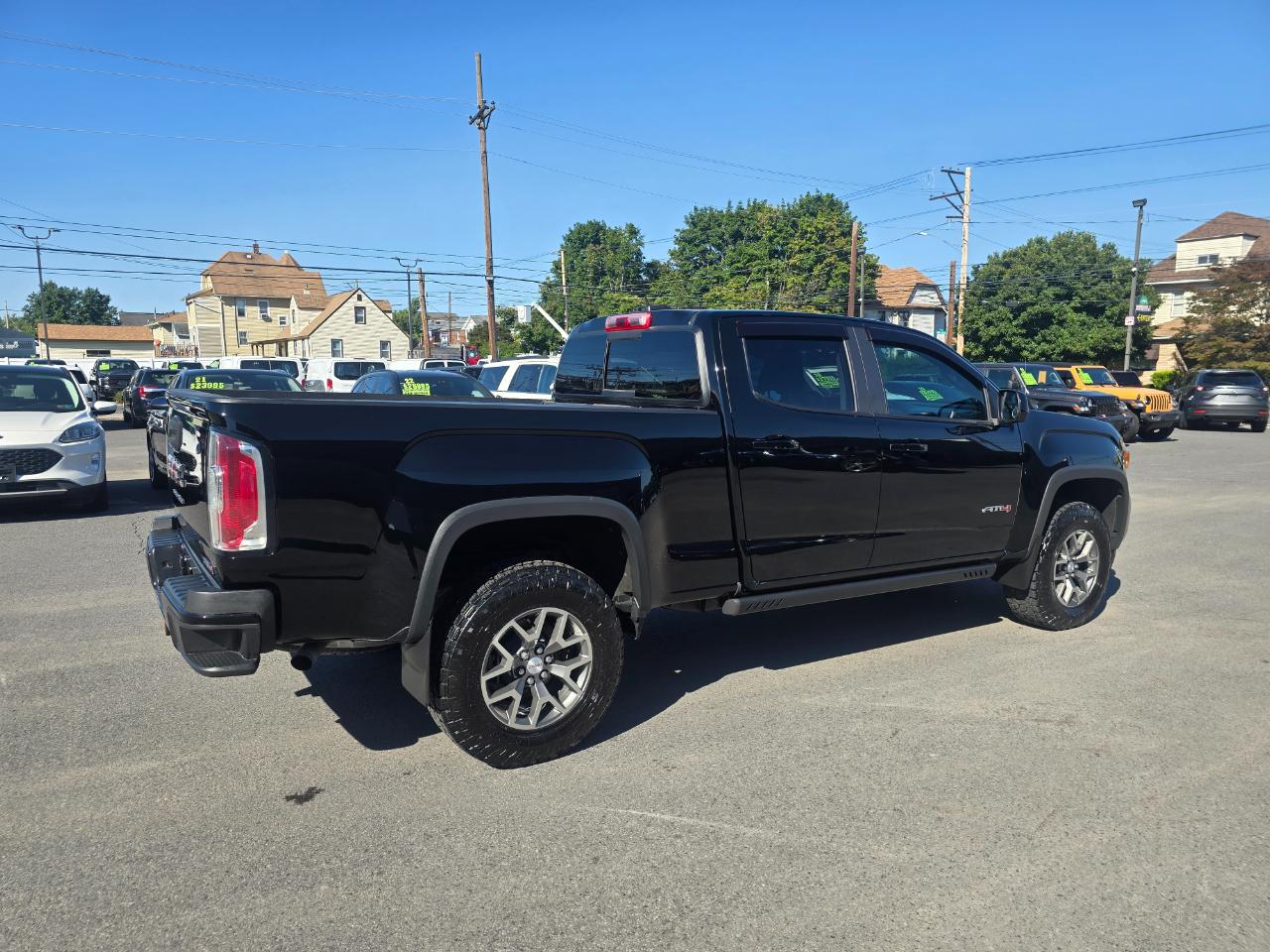GMC Canyon 4WD Crew Cab AT4 2022