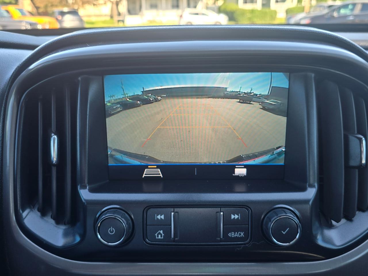 GMC Canyon 4WD Crew Cab AT4 2022