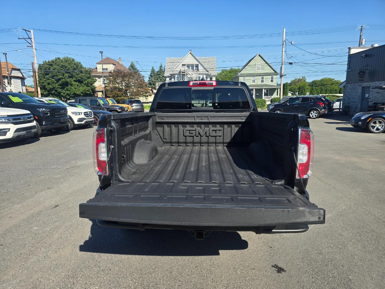 GMC Canyon 4WD Crew Cab AT4 2022