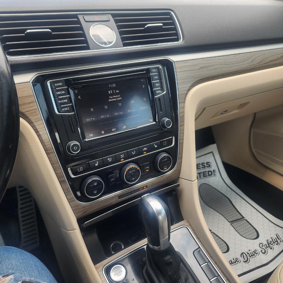Volkswagen Passat SEL Premium 2017
