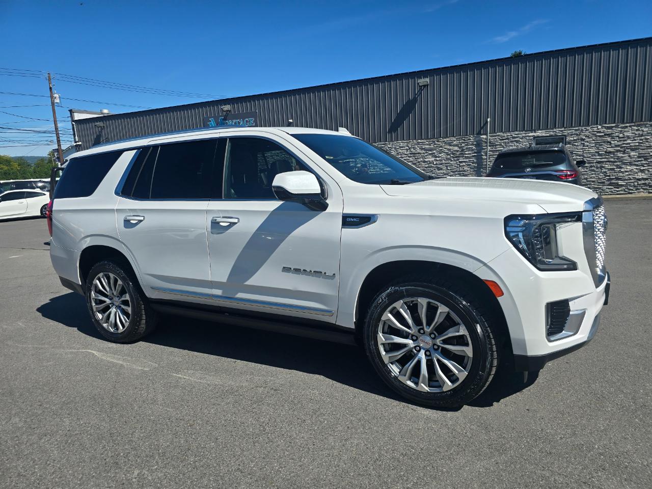 GMC Yukon 4WD 4dr Denali 2021