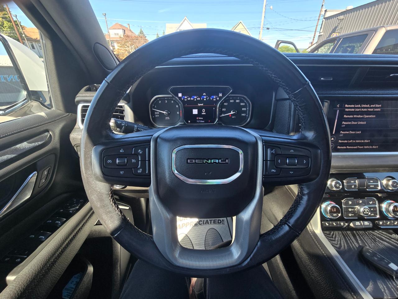 GMC Yukon 4WD 4dr Denali 2021