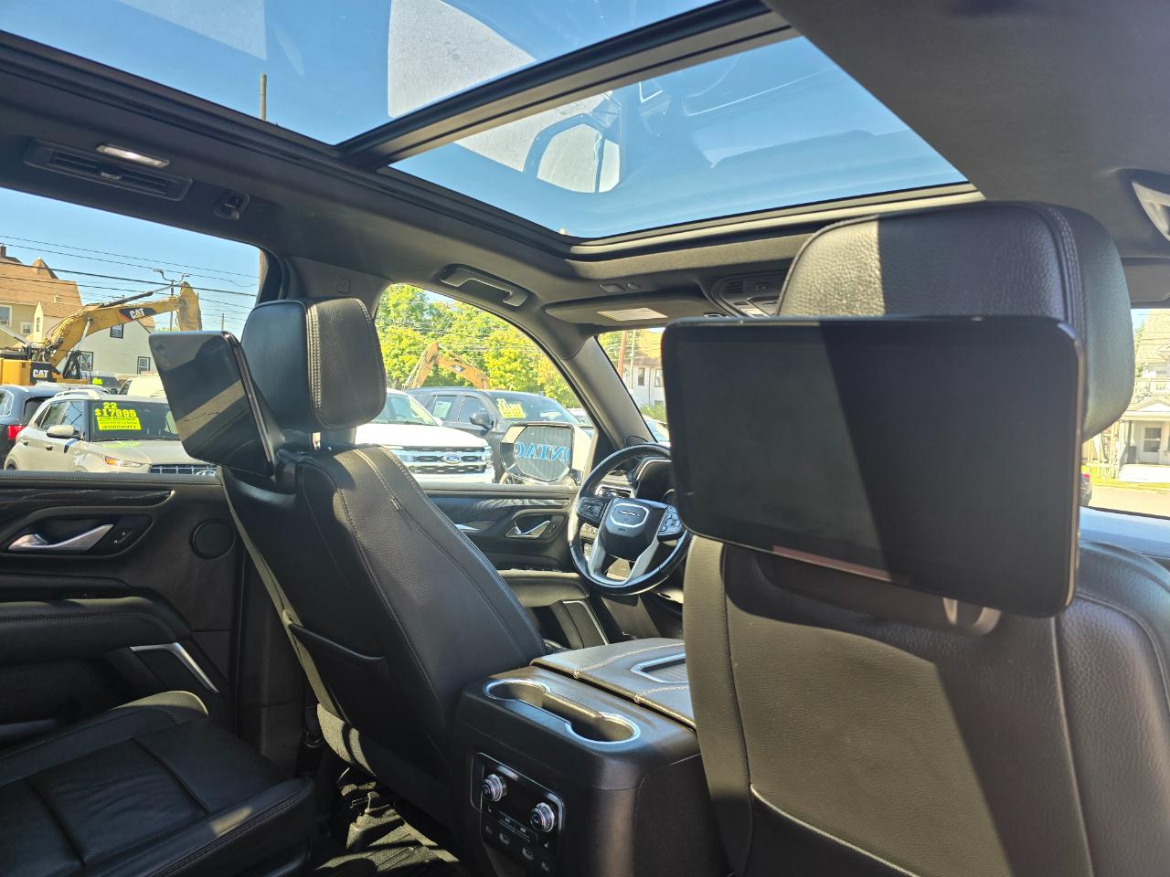 GMC Yukon 4WD 4dr Denali 2021