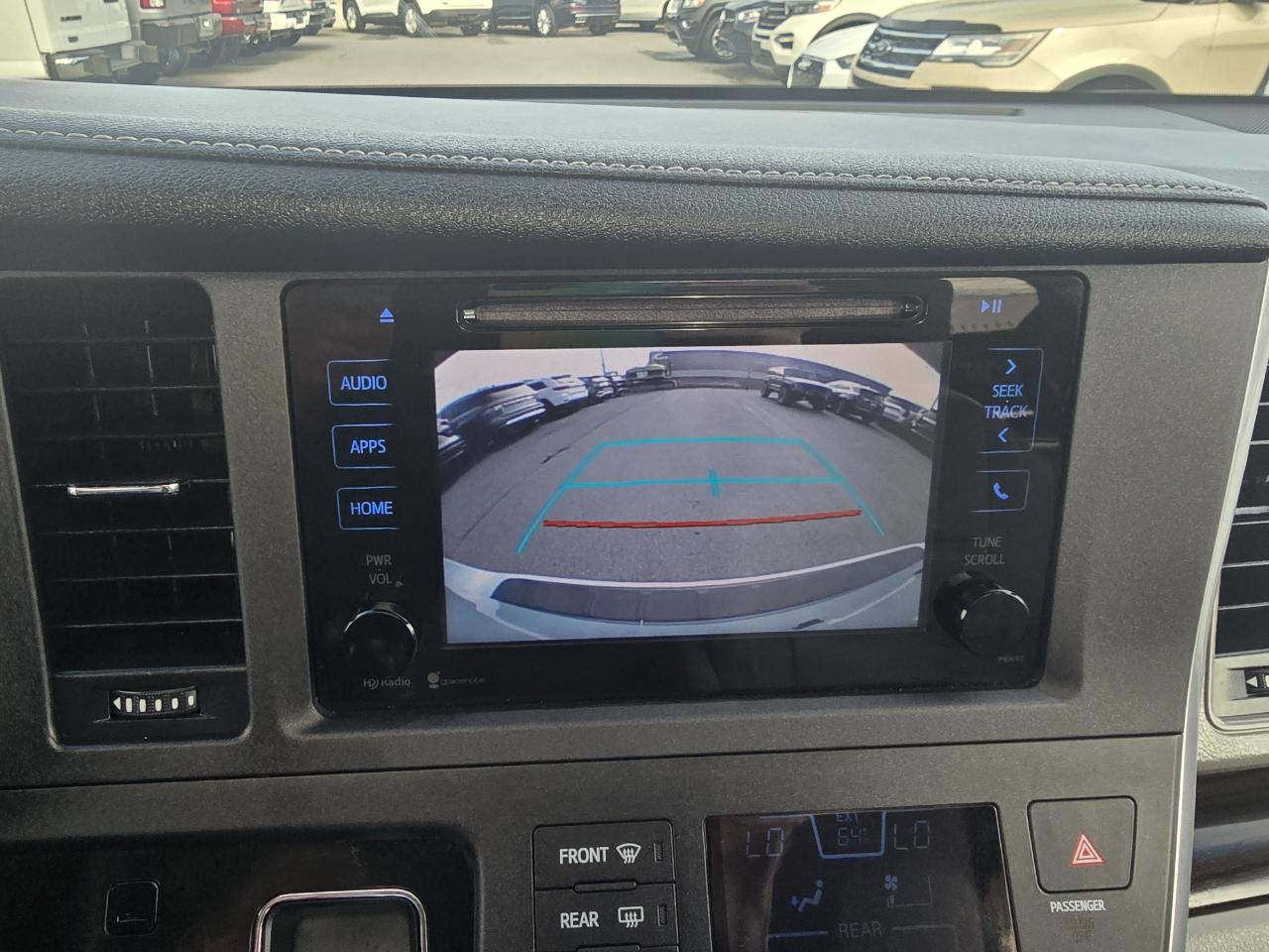 Toyota Sienna  2015