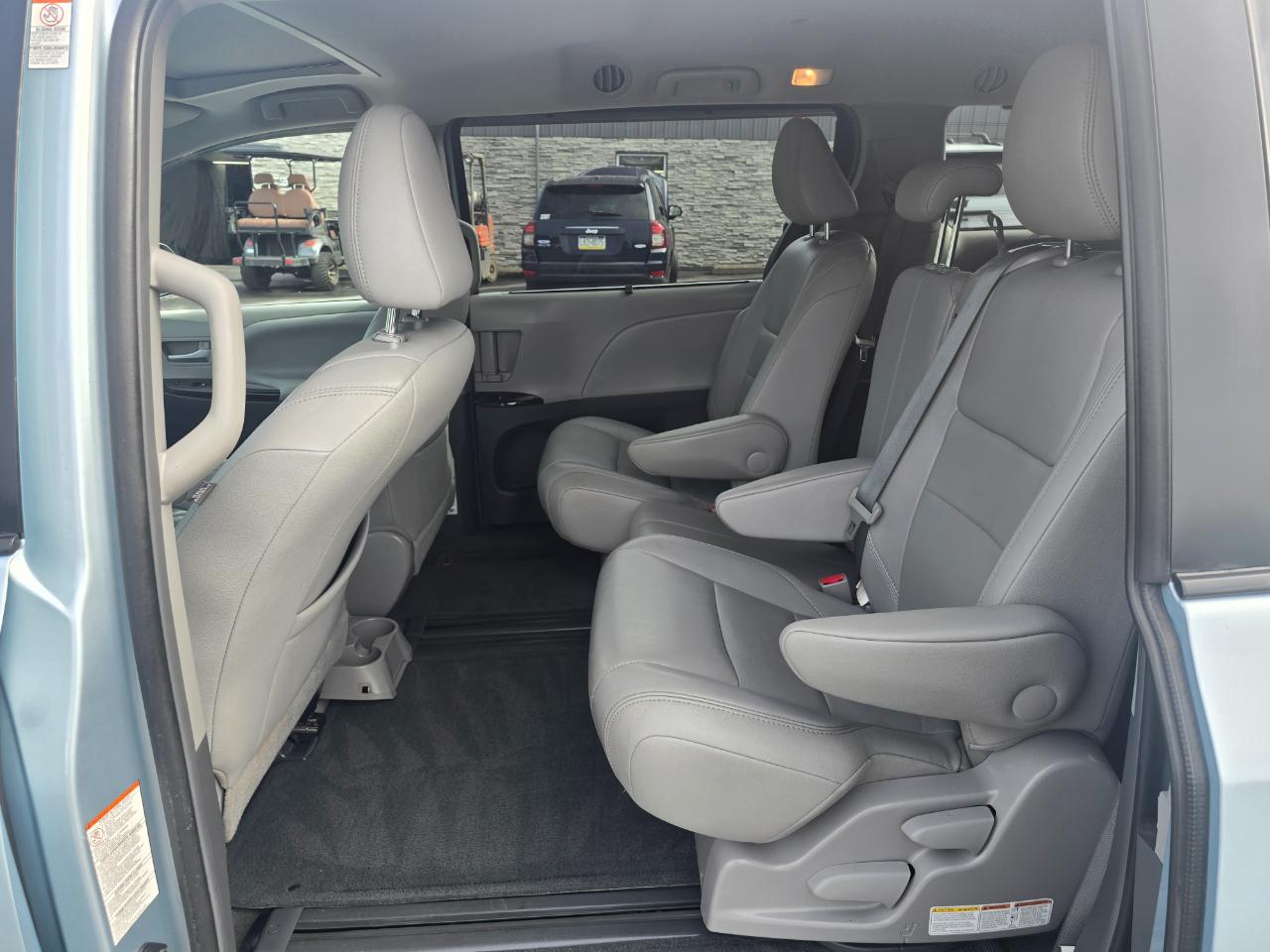 Toyota Sienna  2015