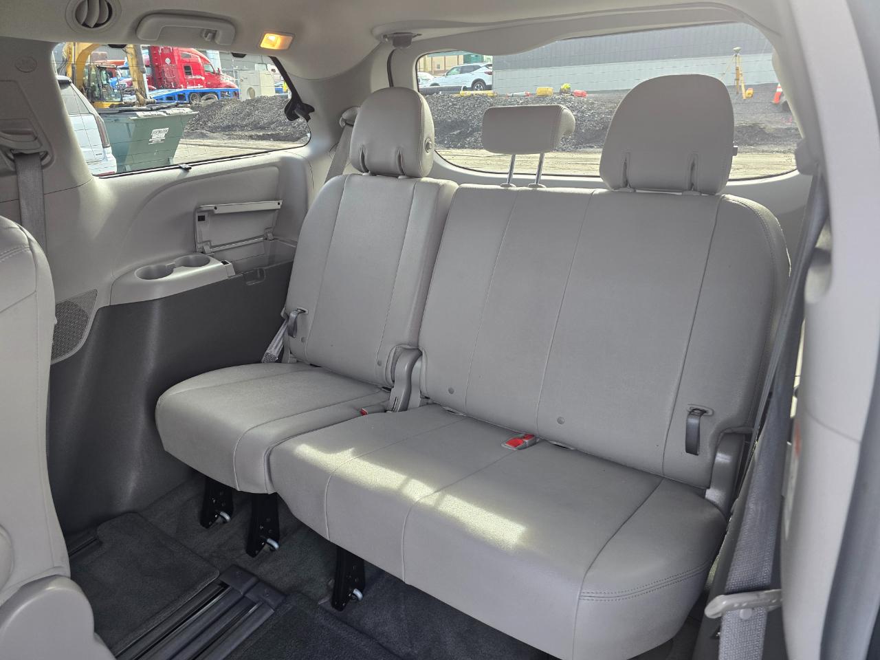 Toyota Sienna  2015