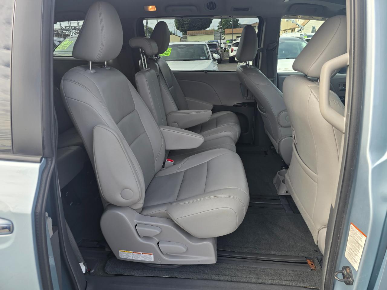 Toyota Sienna  2015