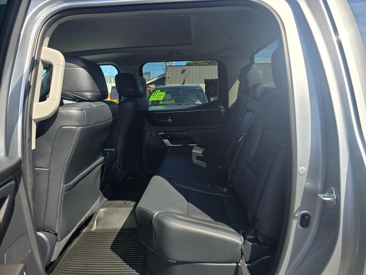 Toyota Tundra 4WD  2024