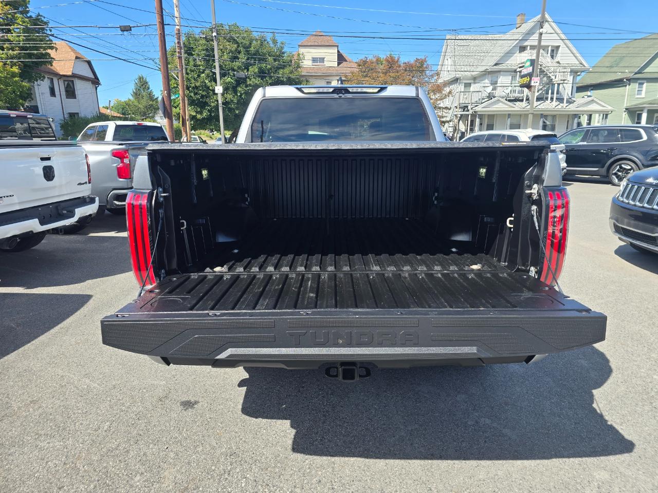 Toyota Tundra 4WD  2024
