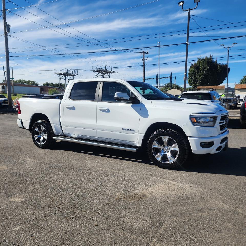 RAM 1500 Laramie Crew Cab 2024