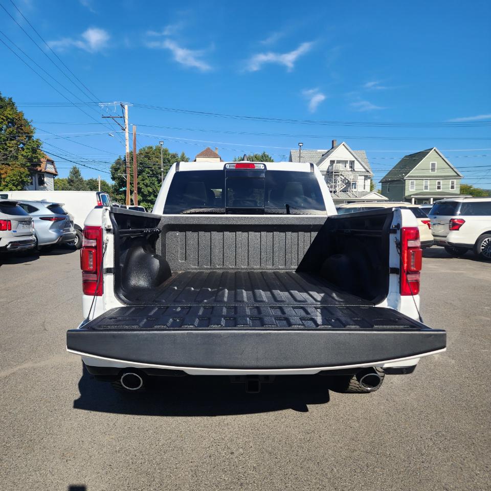RAM 1500 Laramie Crew Cab 2024