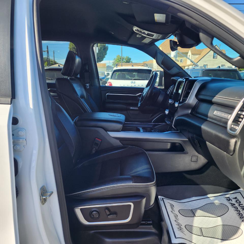 RAM 1500 Laramie Crew Cab 2024