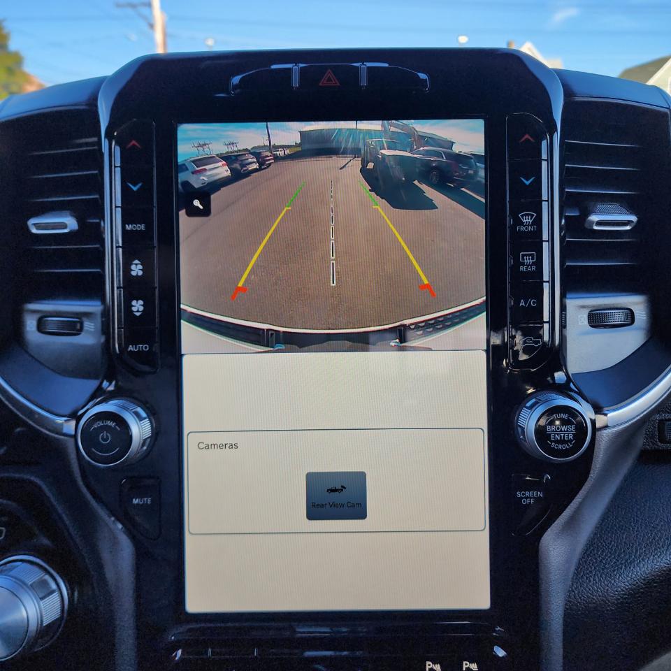 RAM 1500 Laramie Crew Cab 2024