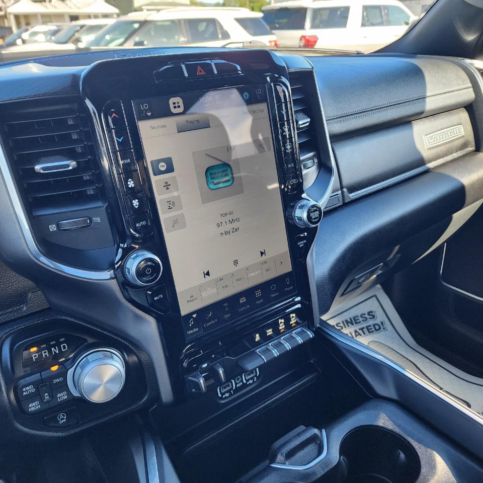 RAM 1500 Laramie Crew Cab 2024
