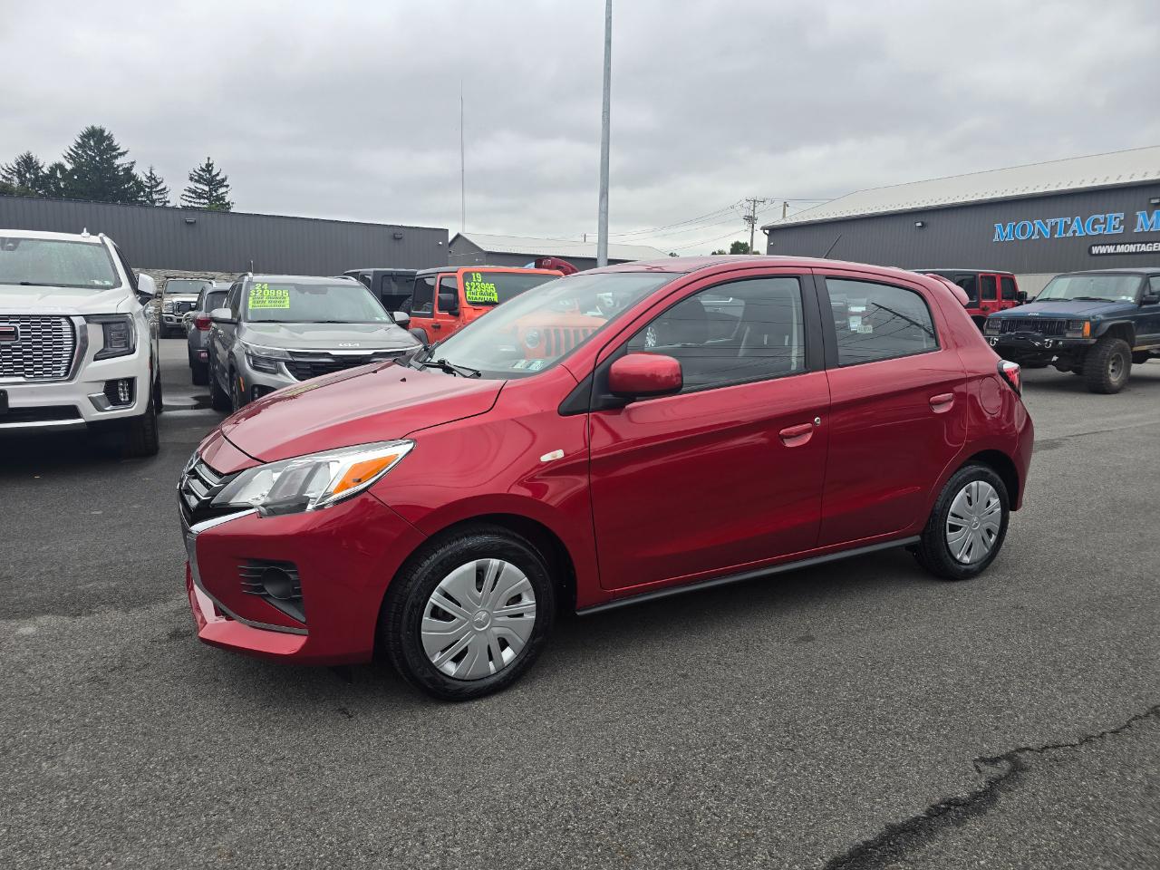 Mitsubishi Mirage ES CVT 2024