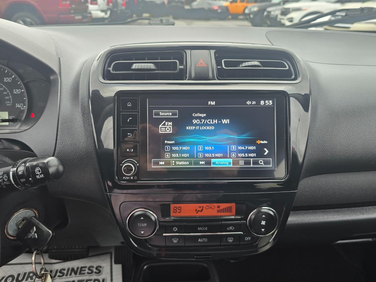 Mitsubishi Mirage ES CVT 2024