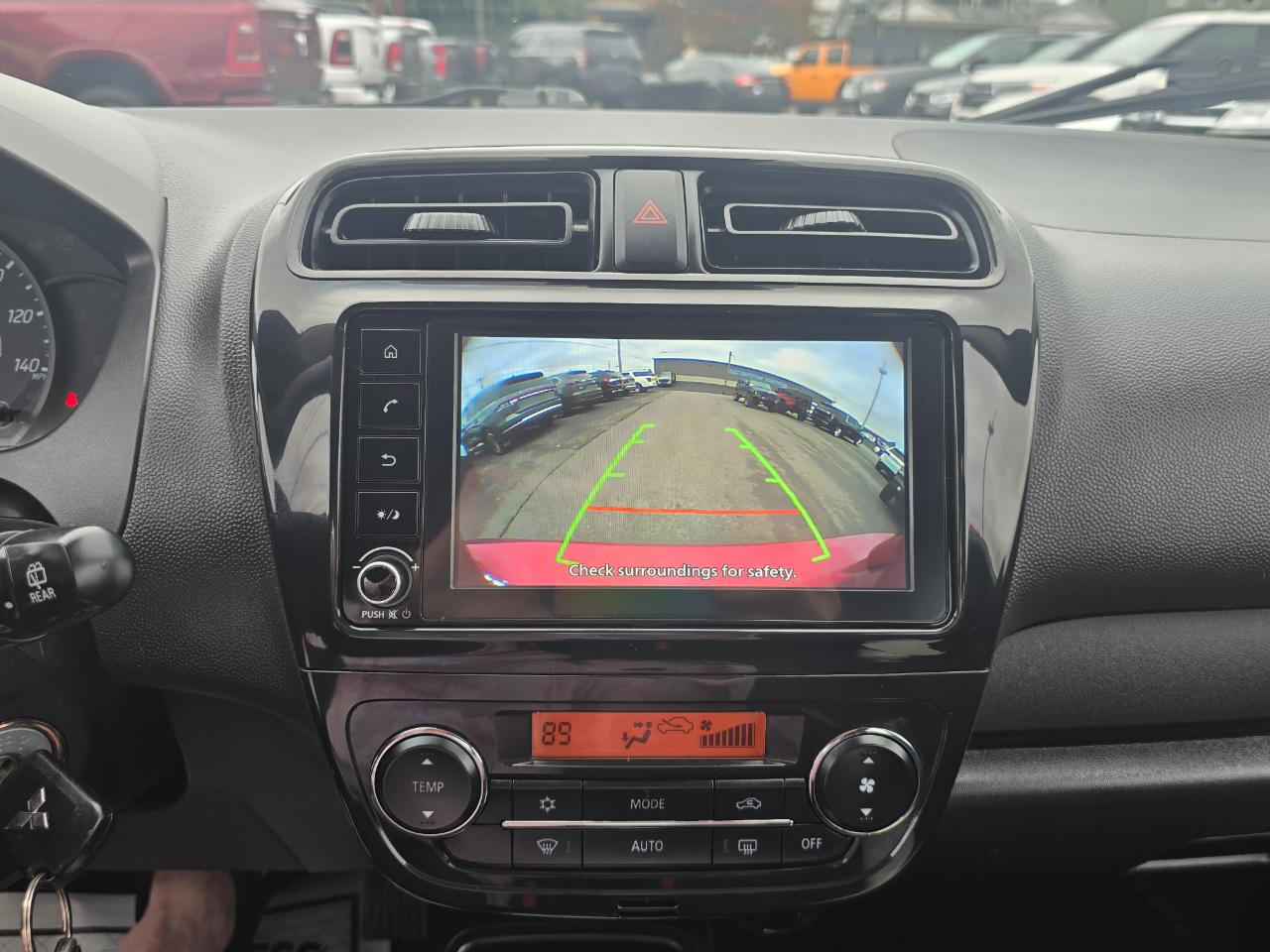 Mitsubishi Mirage ES CVT 2024