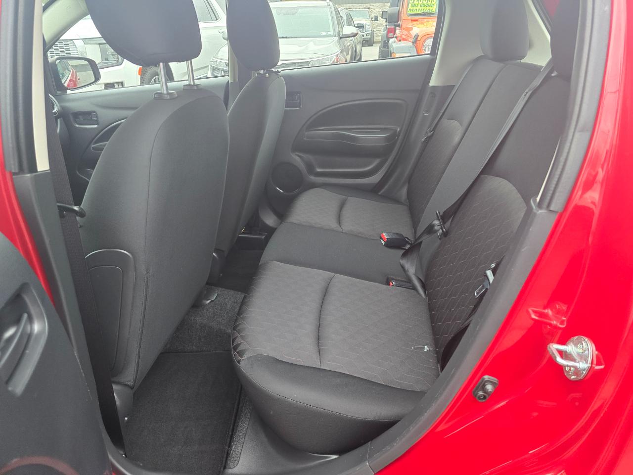 Mitsubishi Mirage ES CVT 2024