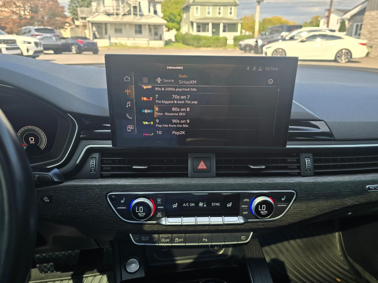 Audi A4 photo 8