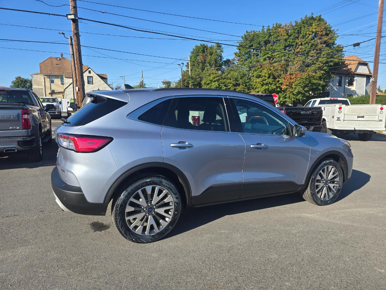 Ford Escape Titanium Hybrid AWD 2022