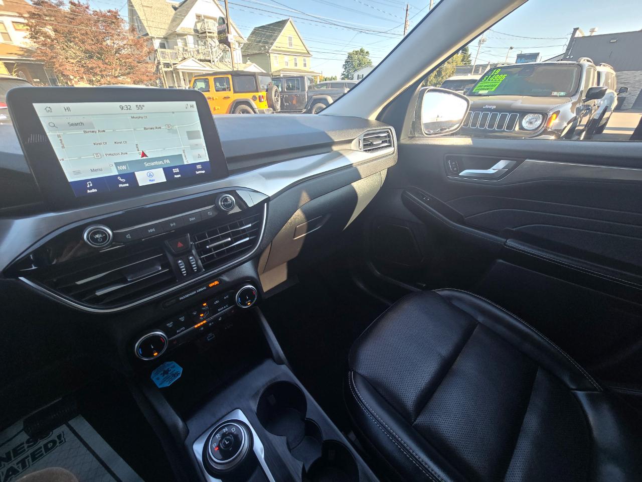 Ford Escape Titanium Hybrid AWD 2022