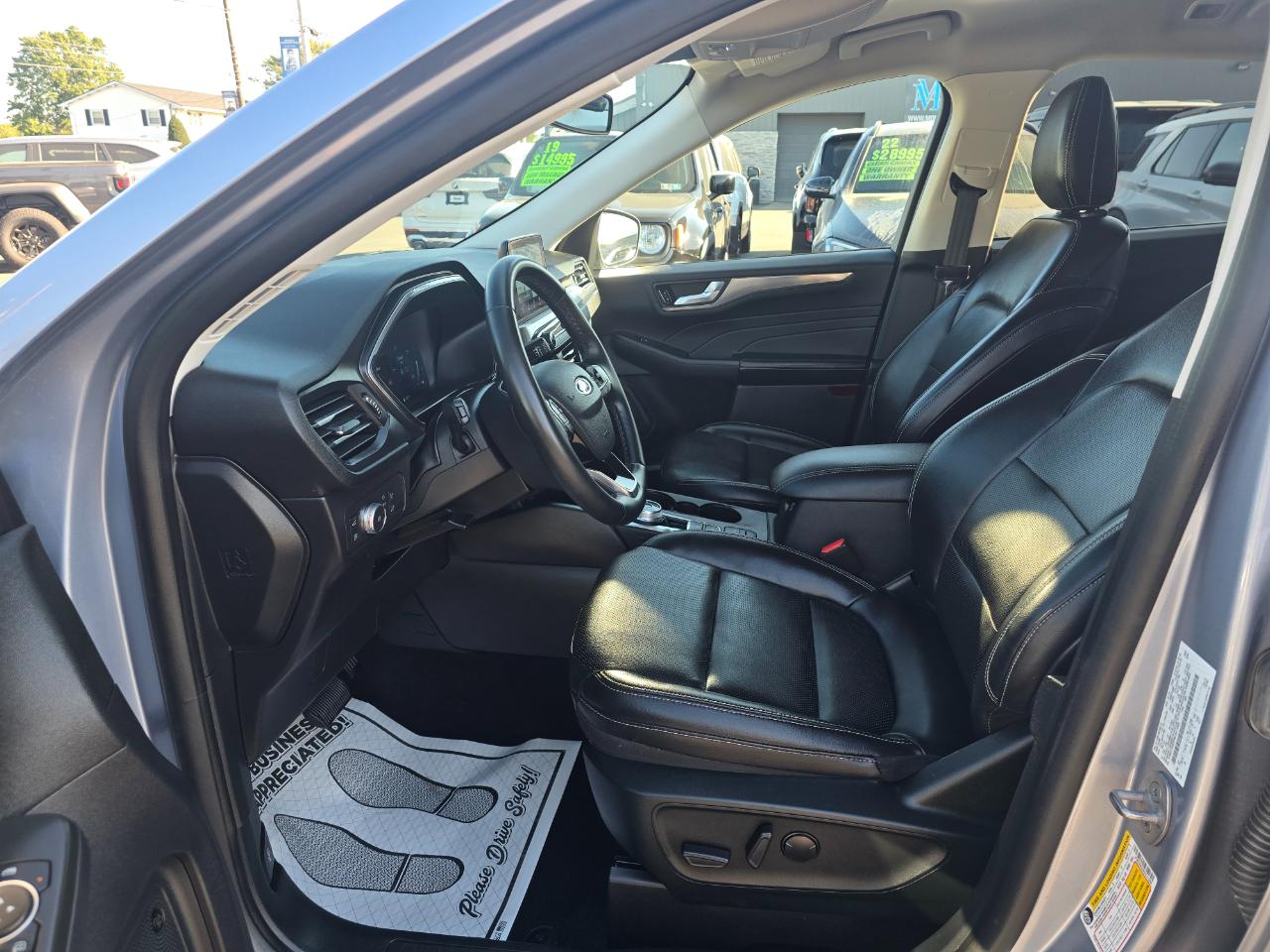 Ford Escape Titanium Hybrid AWD 2022