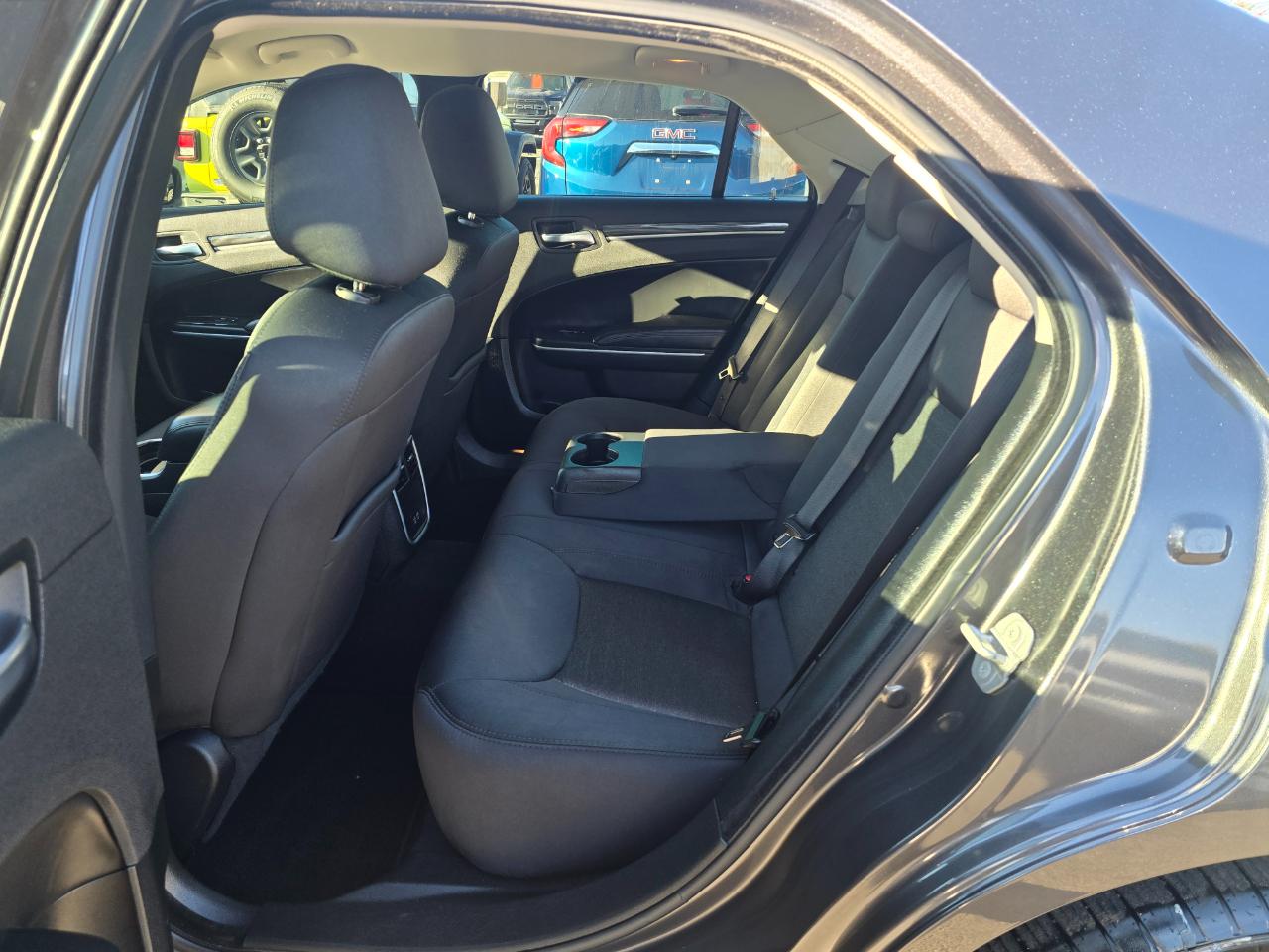 Chrysler 300 Touring AWD 2022