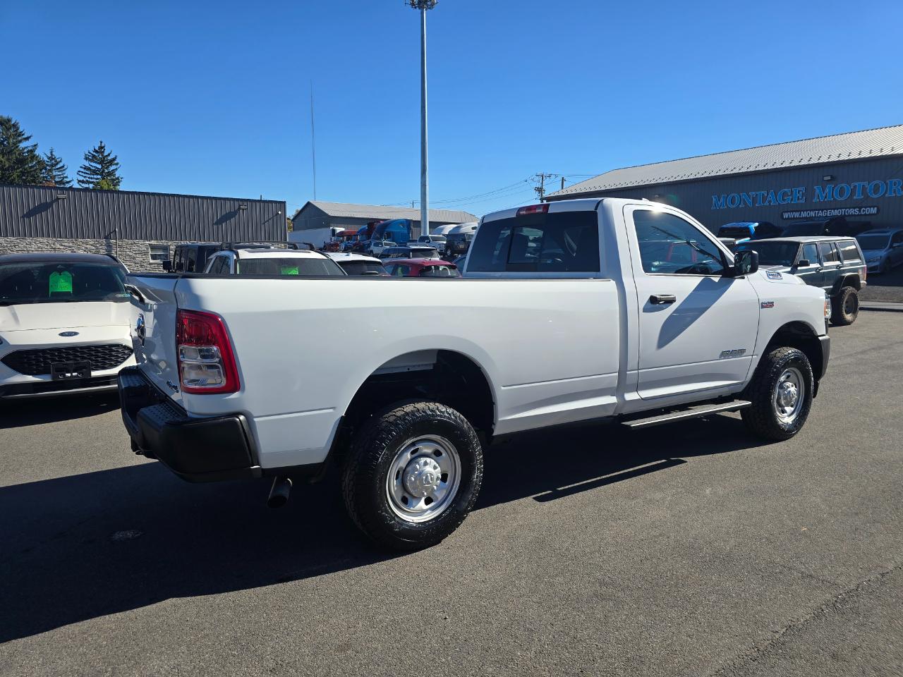 RAM 2500 Tradesman 4x4 Reg Cab 8' Box 2022