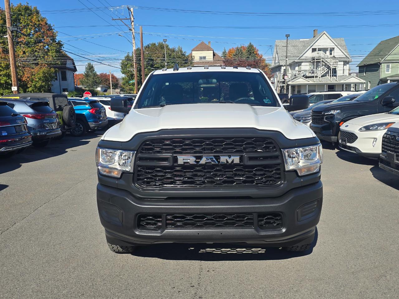 RAM 2500 Tradesman 4x4 Reg Cab 8' Box 2022