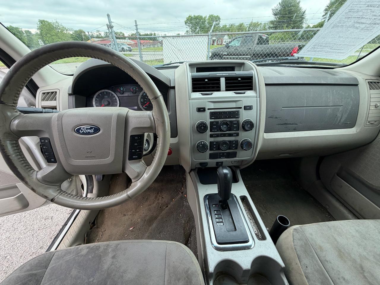 Ford Escape XLT 4WD 2012