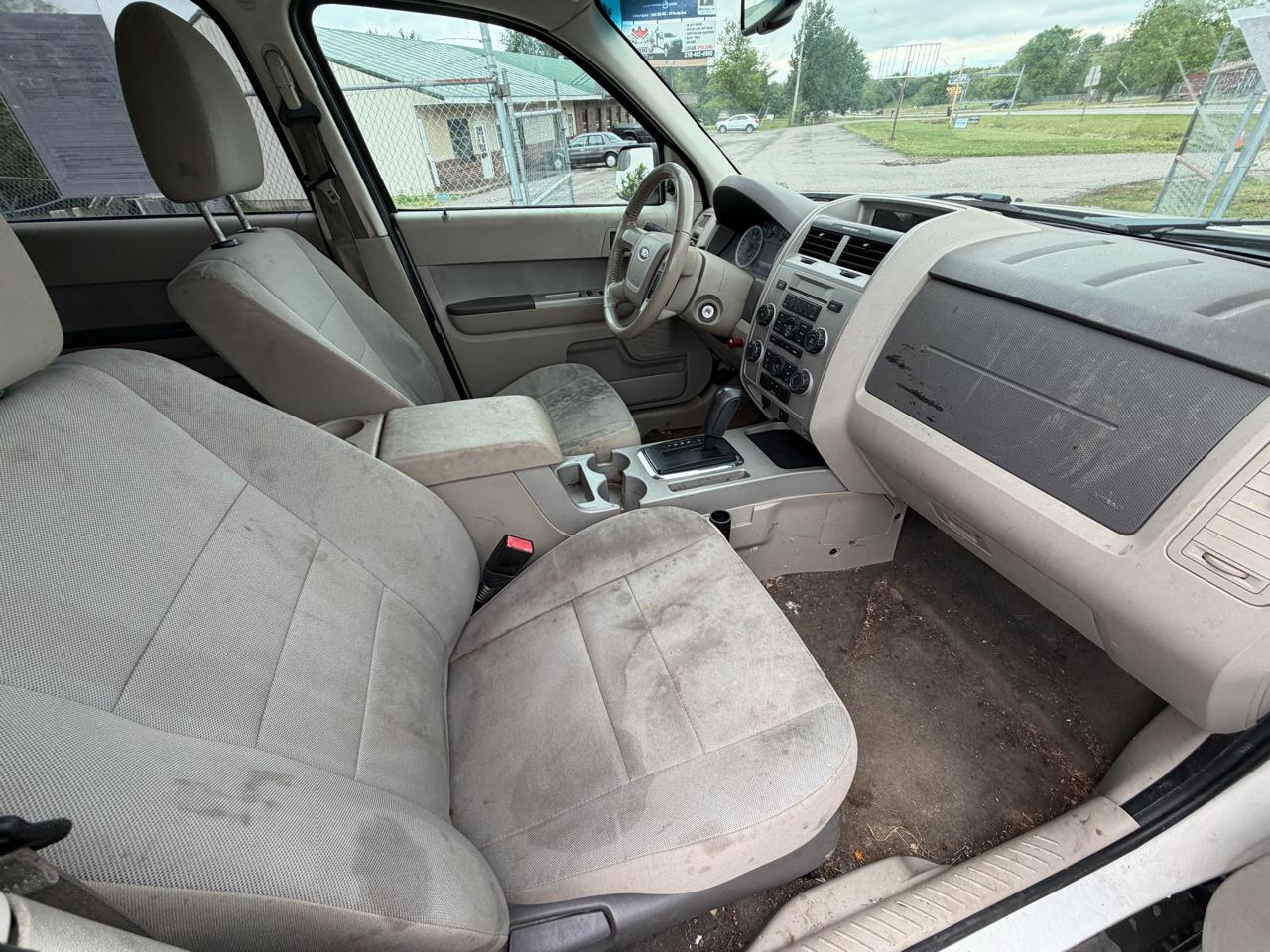 Ford Escape XLT 4WD 2012