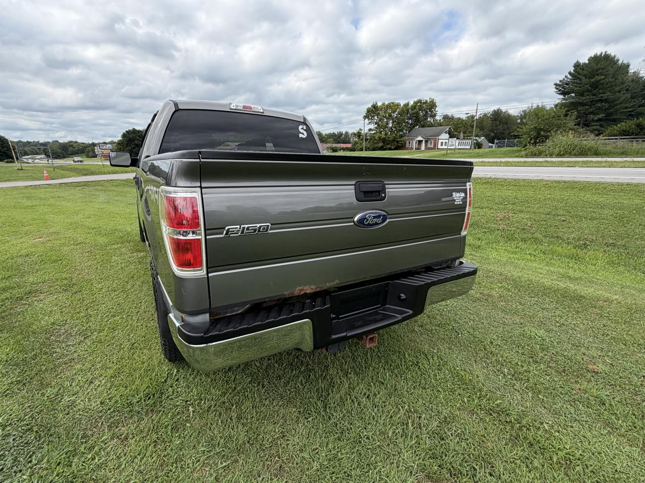 Ford F-150 4WD SuperCrew 145" XL 2013