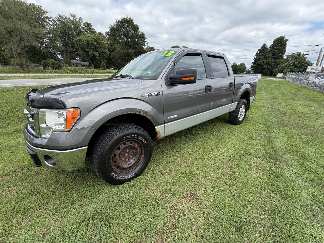 Ford F-150 4WD SuperCrew 145" XL 2013