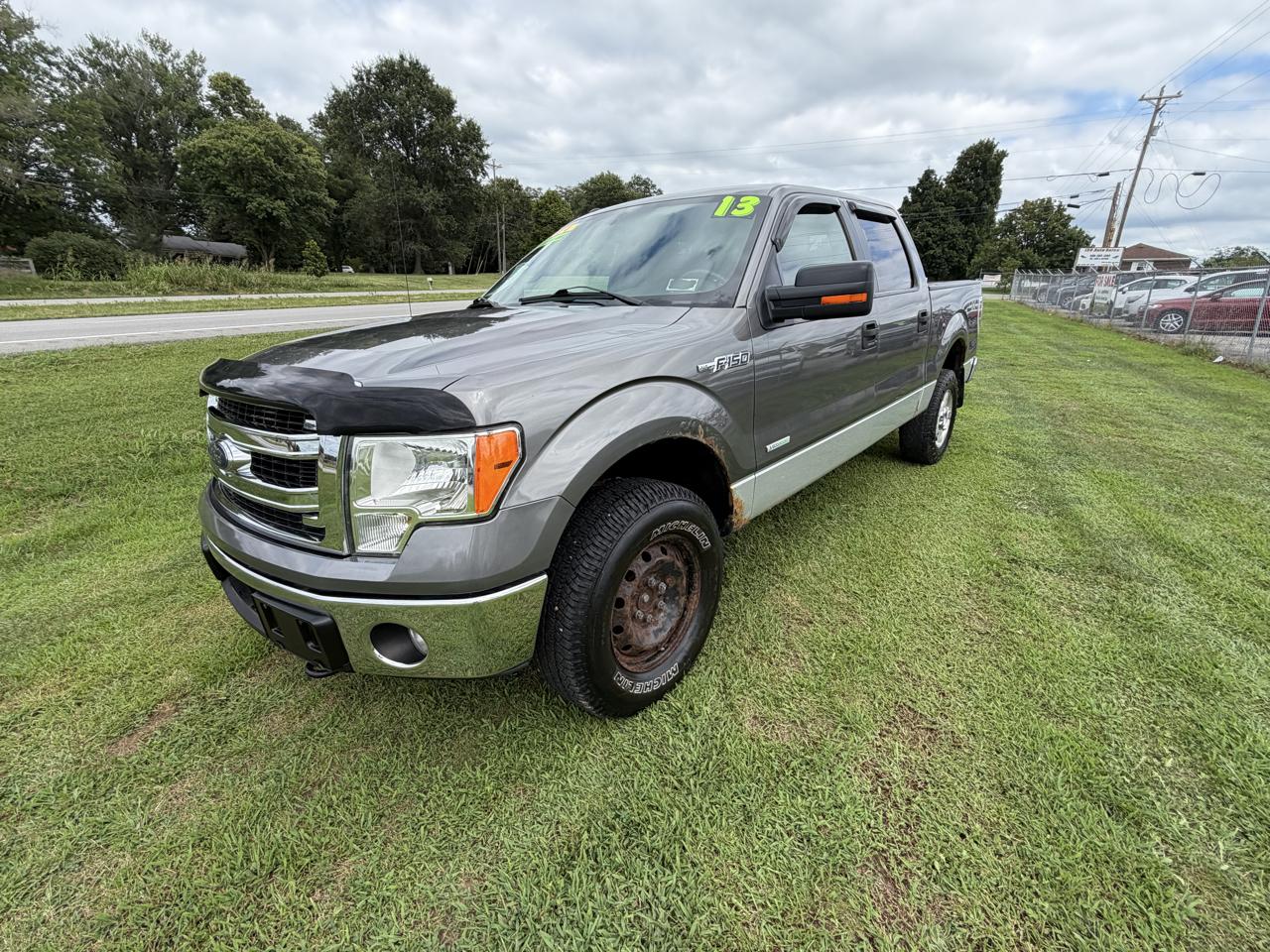 Ford F-150 4WD SuperCrew 145" XL 2013