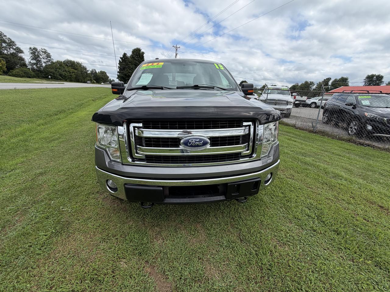 Ford F-150 4WD SuperCrew 145" XL 2013