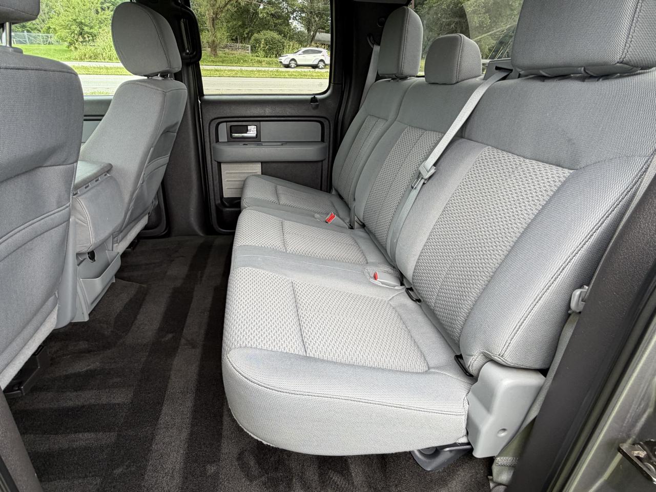 Ford F-150 4WD SuperCrew 145" XL 2013