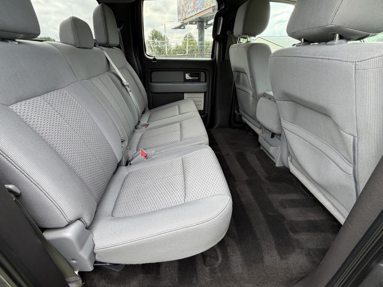 Ford F-150 4WD SuperCrew 145" XL 2013