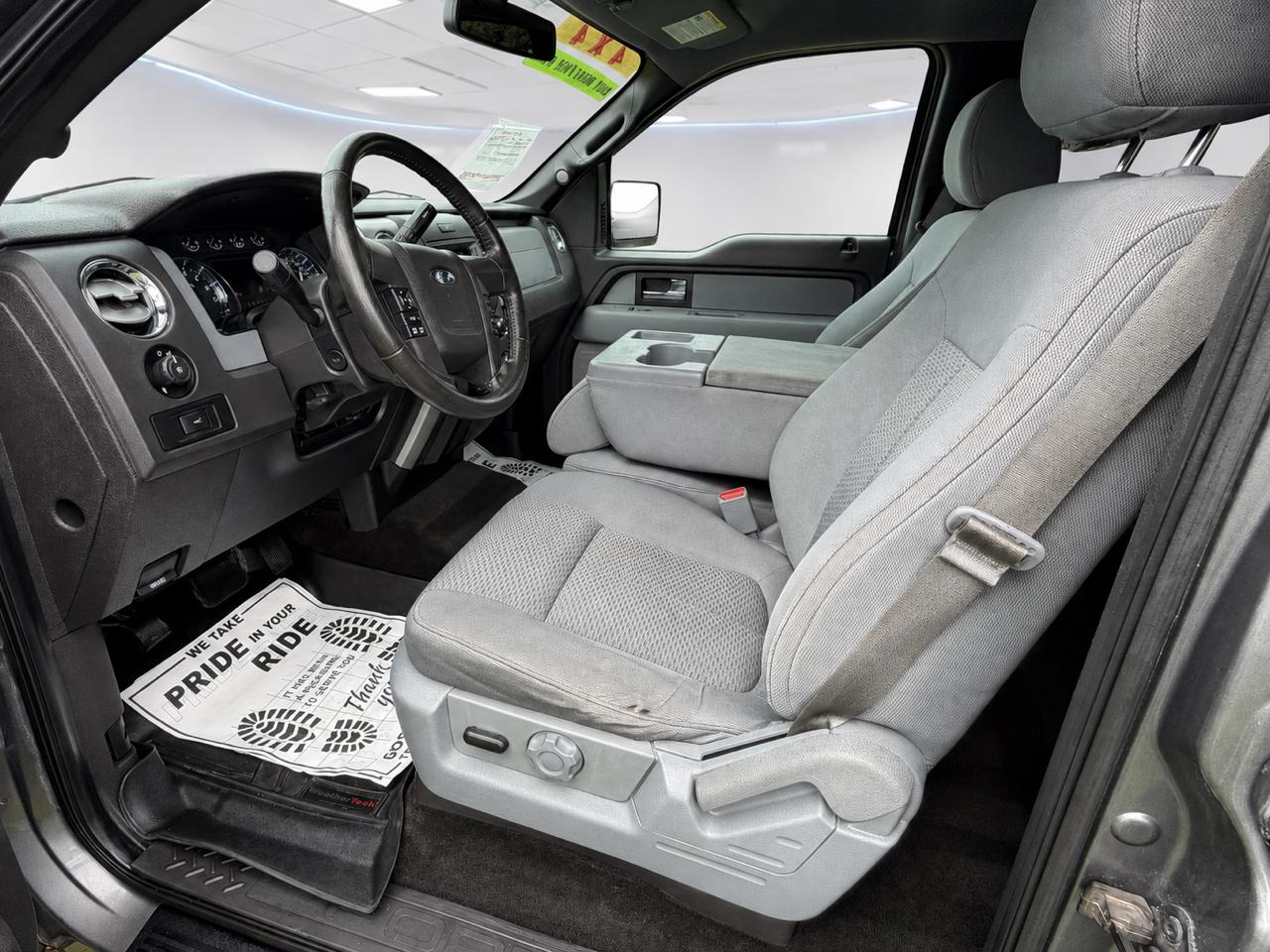 Ford F-150 XL SuperCrew 4WD 2013