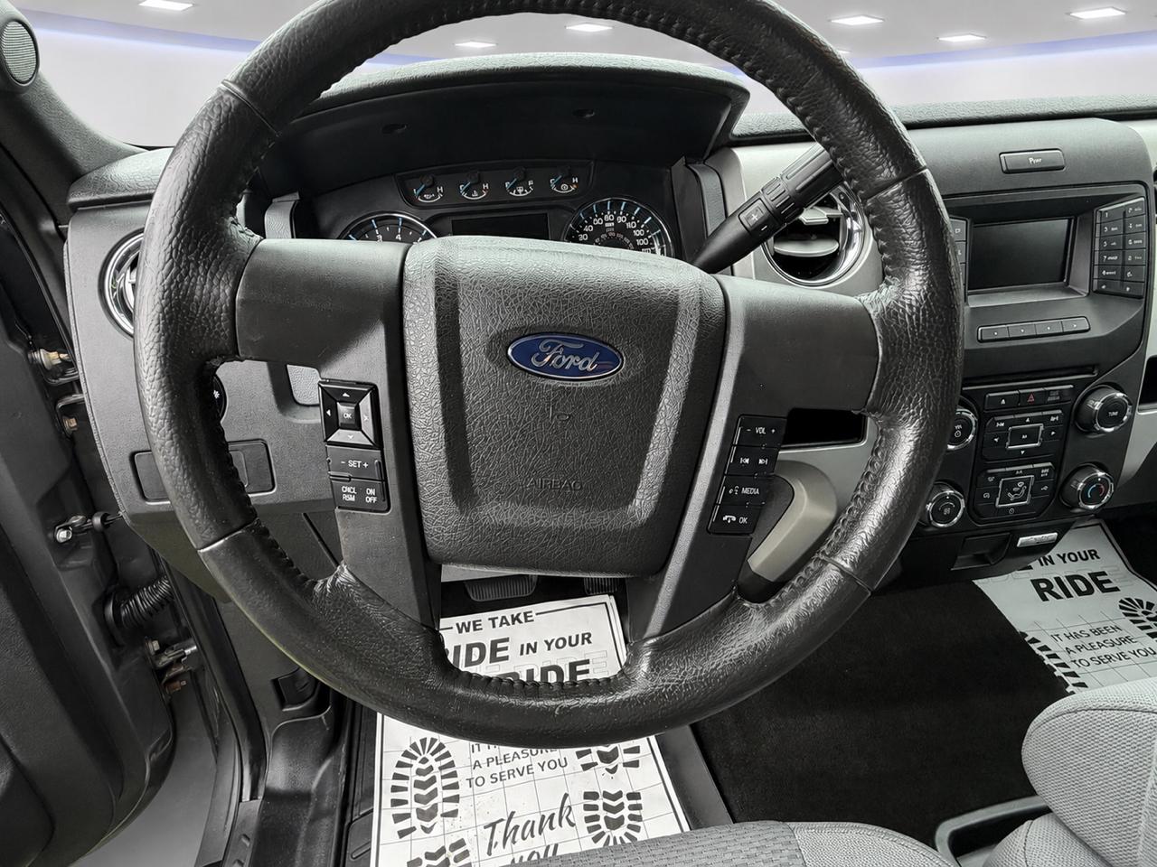 Ford F-150 XL SuperCrew 4WD 2013