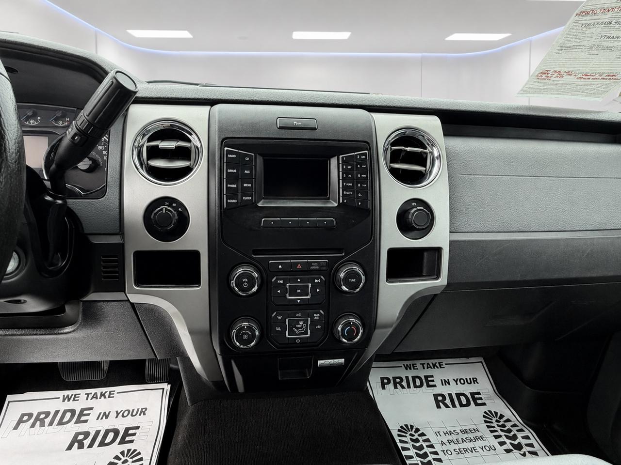 Ford F-150 XL SuperCrew 4WD 2013