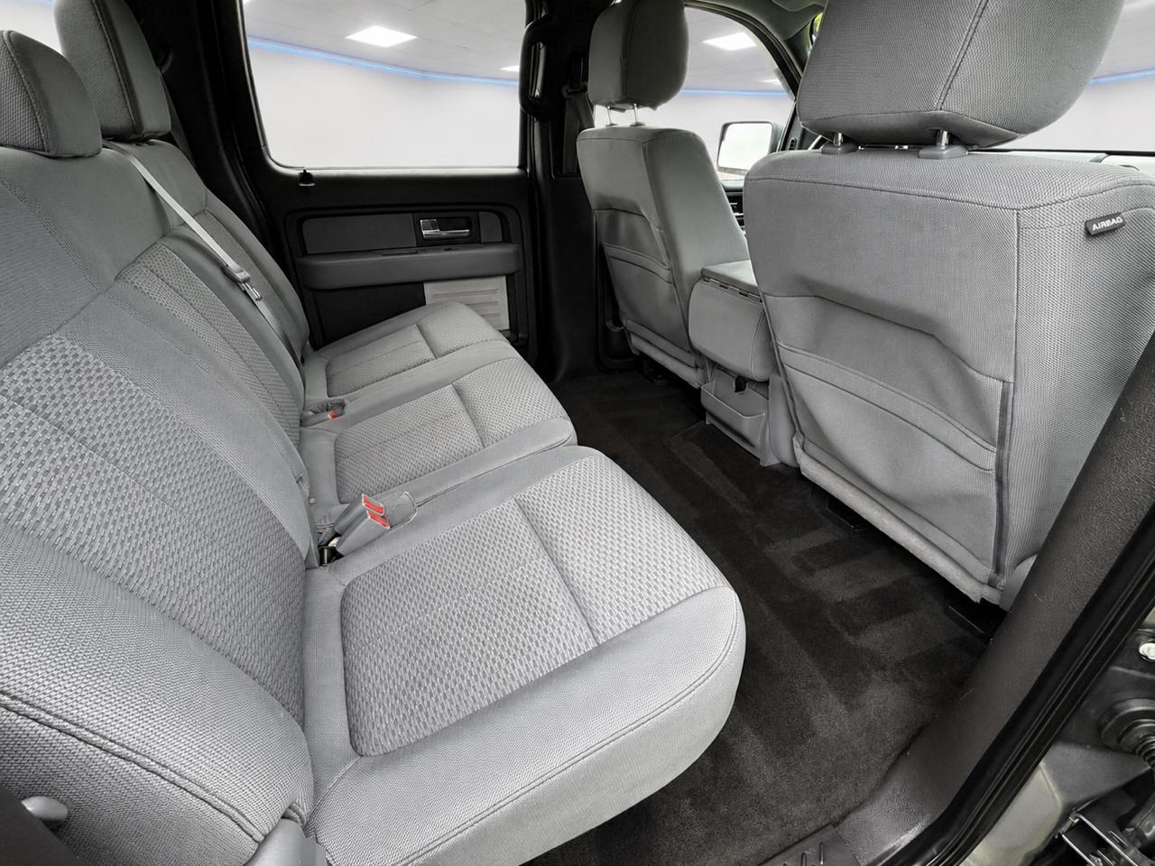 Ford F-150 XL SuperCrew 4WD 2013
